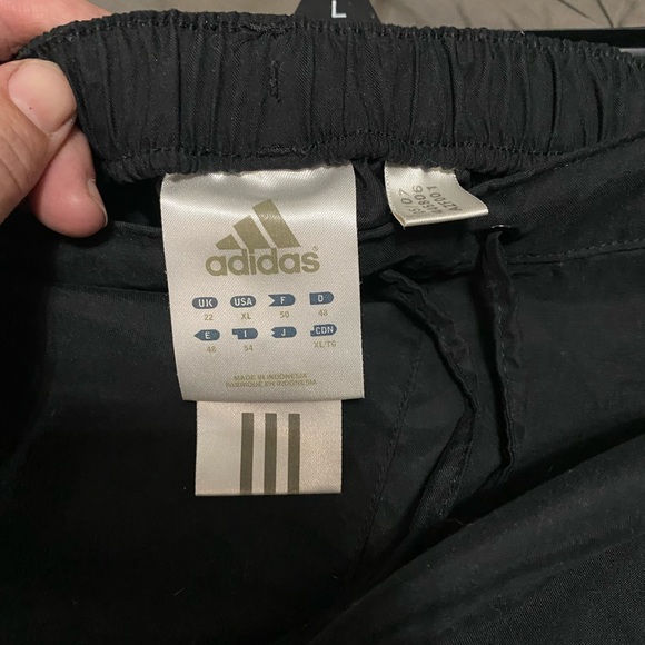 Ladies Adidas Black & White Lightweight Windbreaker Hoodie Size Large - Picture 5 of 9